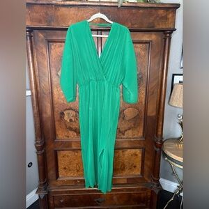 GUC Anthropologie- Vibrant Green Pleated Midi Dress. Size L